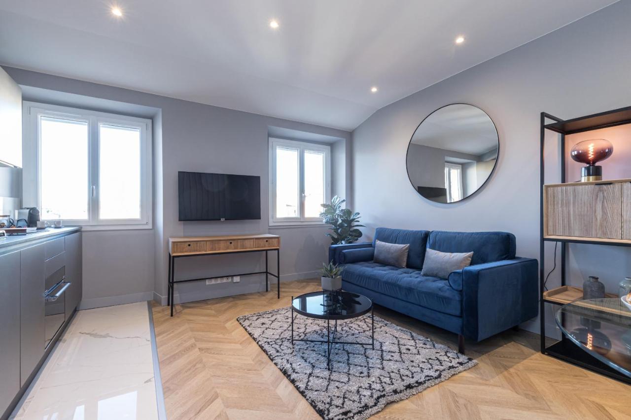 1 Su Ede - Dernier Etage Ascenseur - 1 Min Plage Et Zone Pietonne Nice Exteriör bild